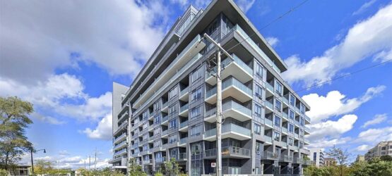 Featured Lease Condo: 7 Kenaston Gardens, Toronto
